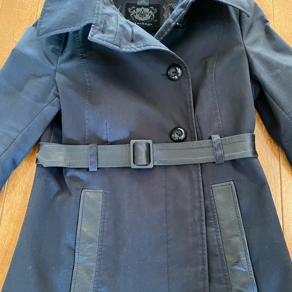 Mackage Izzy Black trench coat with leather - Picture 2 of 11